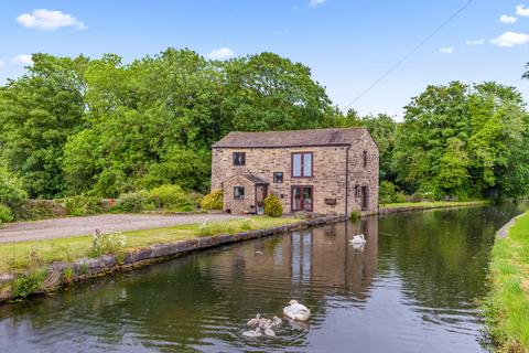 3 bed property, in Morton Lane, £515,000