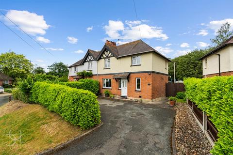 2 bed property, in Sherwood Place, £325,000