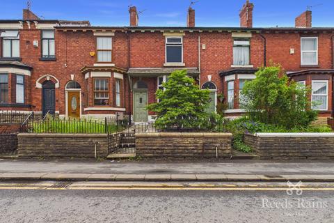 2 bed property, in Mottram Road, £180,000