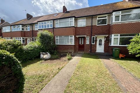 3 bed property, in Elgin Avenue, £459,950