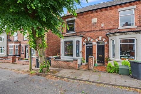 2 bed property, in Birley Street, £220,000
