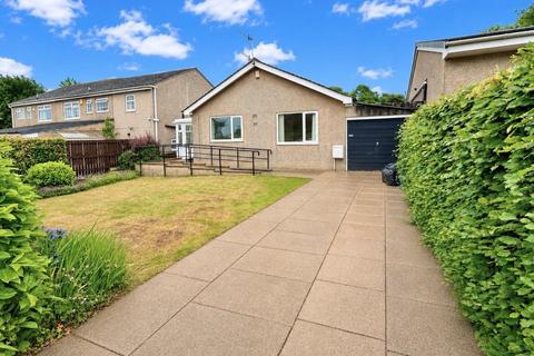 2 bed property, in Great Horton Road, £225,000