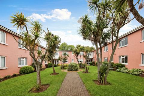 1 bed property, in Esplanade Road, £59,500