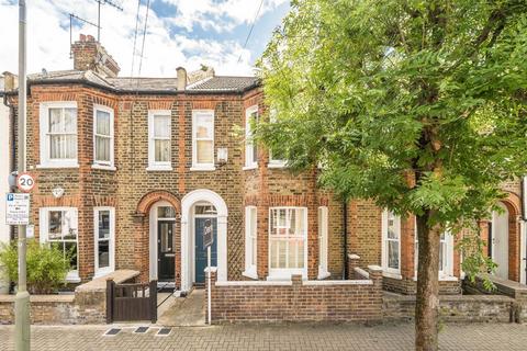 3 bed property, in Ingelow Road, £925,000