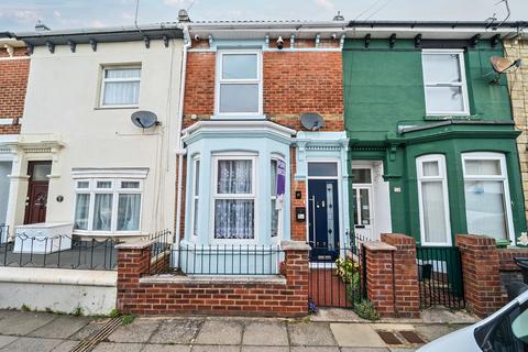 3 bed property, in Renny Road, £265,000