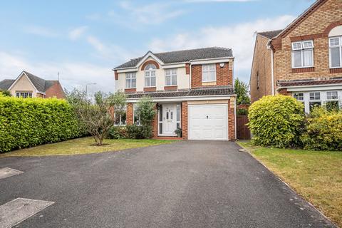 4 bed property, in Kestrel Drive, £425,000