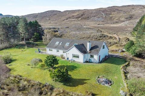 3 bed property, in Innis Mhor, £145,000