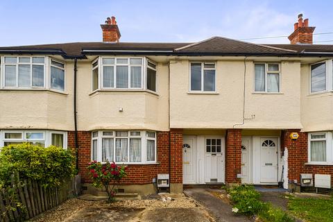2 bed property, in Wide Way, £300,000