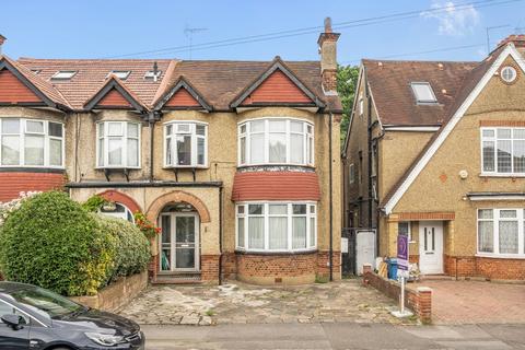 6 bed property, in Southfield Park, £790,000