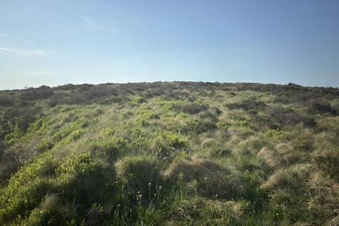Land, in Land to the East of Moor Cottage, £50,000