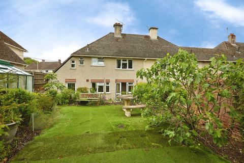 3 bed property, in Wiltshire Road, £340,000