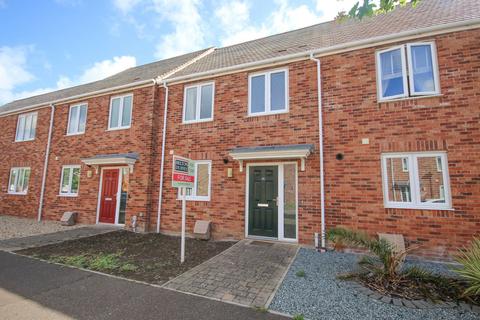 2 bed property, in Sandpiper Way, £229,950