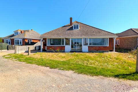 3 bed property, in Grasmere Avenue, £240,000