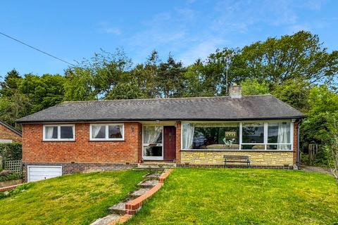 3 bed property, in Upper Brailes, £435,000