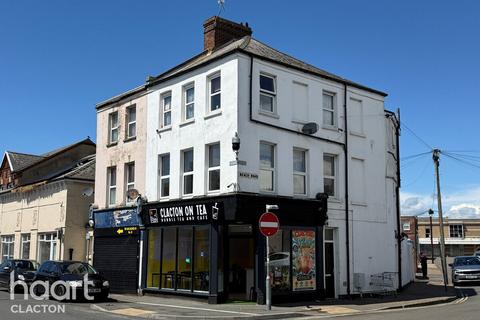2 bed property, in Rosemary Road, £80,000