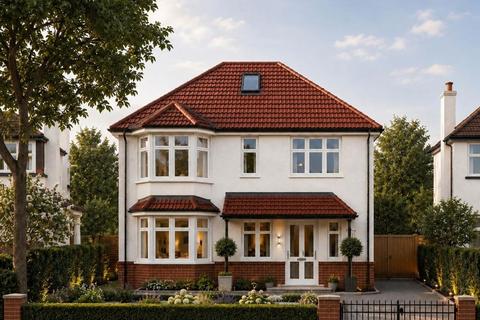 5 bed property, in Keswick Road, £400,000