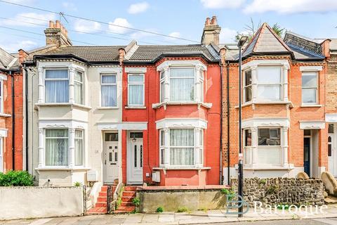 3 bed property, in Steele Road, £575,000
