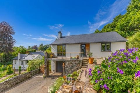 2 bed property, in Kell Side House, £530,000