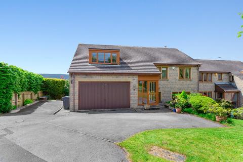 4 bed property, in Banklands Avenue, £480,000