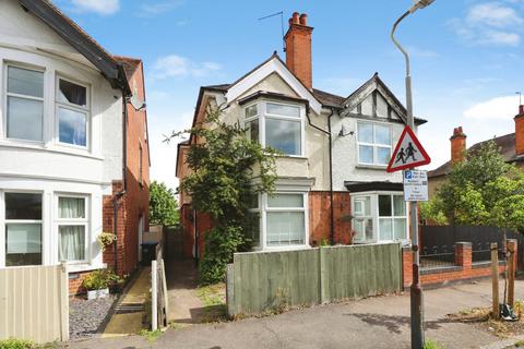 3 bed property, in Lancaster Road, £300,000