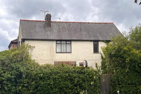 3 bed property, in Waddicar Lane, £100,000