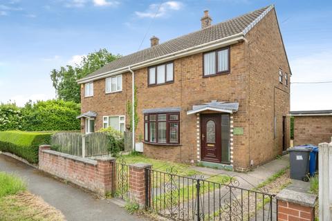 3 bed property, in Howville Road, £165,000