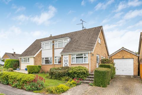 2 bed property, in Vaisey Road, £375,000