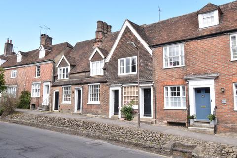 3 bed property, in High Street, £375,000
