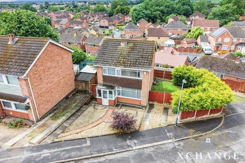 3 bed property, in Springhill, £260,000