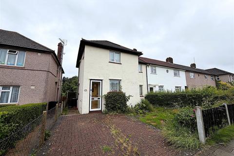 3 bed property, in Turpington Lane, £475,000