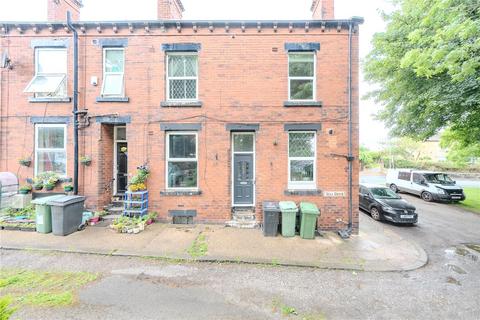 3 bed property, in Bell Grove, £185,000