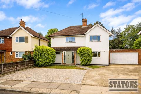 3 bed property, in Greenway, £1,250,000