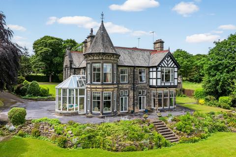 5 bed property, in Mitchell Lane, £1,500,000
