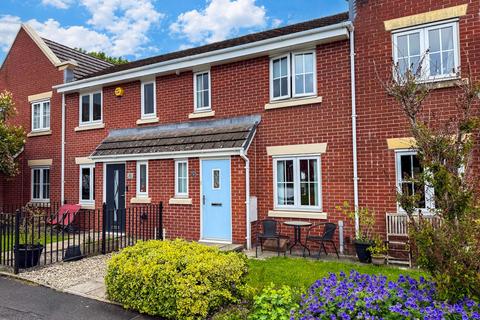 4 bed property, in Barlow Close, £260,000