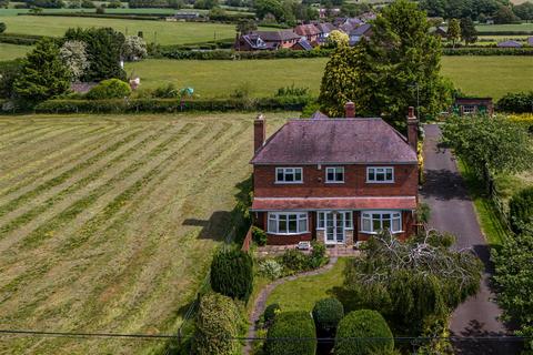 3 bed property, in Fairview, £595,000