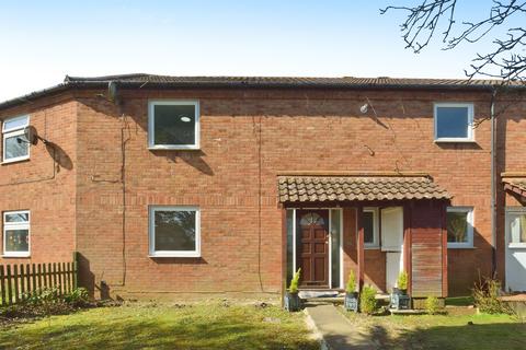 3 bed property, in Glazier Drive, £265,000