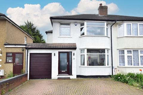 3 bed property, in Westlea Avenue, £535,000