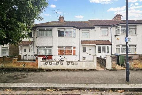 3 bed property, in District Road, £544,950