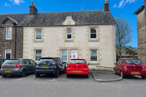 3 bed property, in Commissioner Street, £128,500