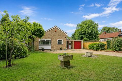 3 bed property, in Whitehill Road, £550,000