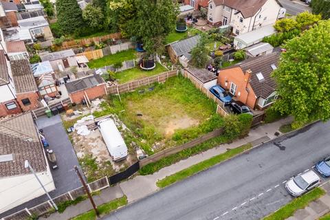 3 bed property, in Fearnville Mount, £110,000