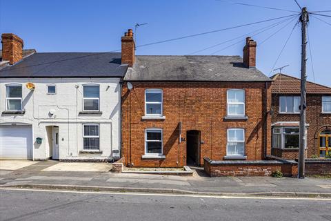 3 bed property, in Moor Road, £180,000