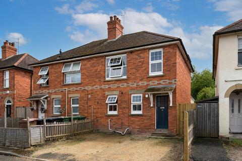 3 bed property, in Orchard Way, £345,000