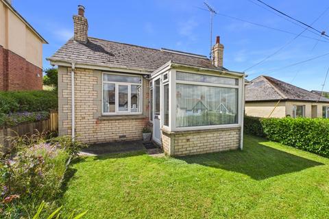 3 bed property, in New Road, £275,000