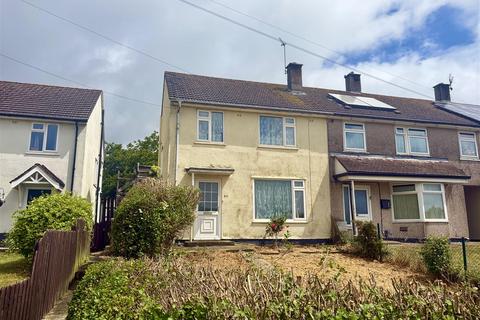 3 bed property, in Akers Way, £200,000