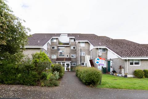 2 bed property, in Fairhaven, £70,000