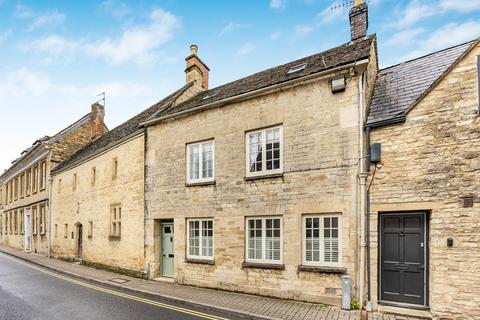3 bed property, in Thomas Street, £600,000