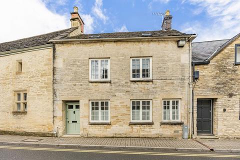 3 bed property, in Thomas Street, £600,000