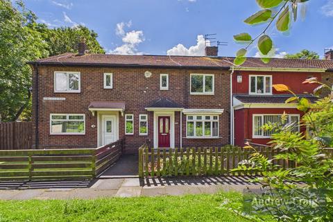 2 bed property, in Newcastle Road, £125,000