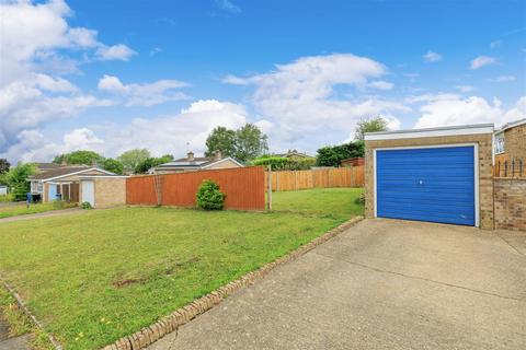 Studio, in Chichester Road, £100,000